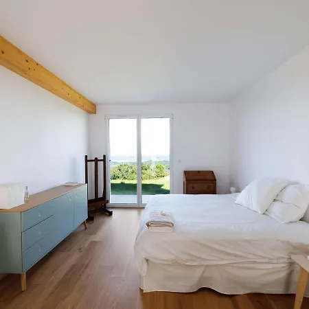 Tranquil Holiday In With Terrace Vakantiehuis Bardos