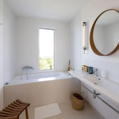 Tranquil Holiday In With Terrace Vakantiehuis Bardos